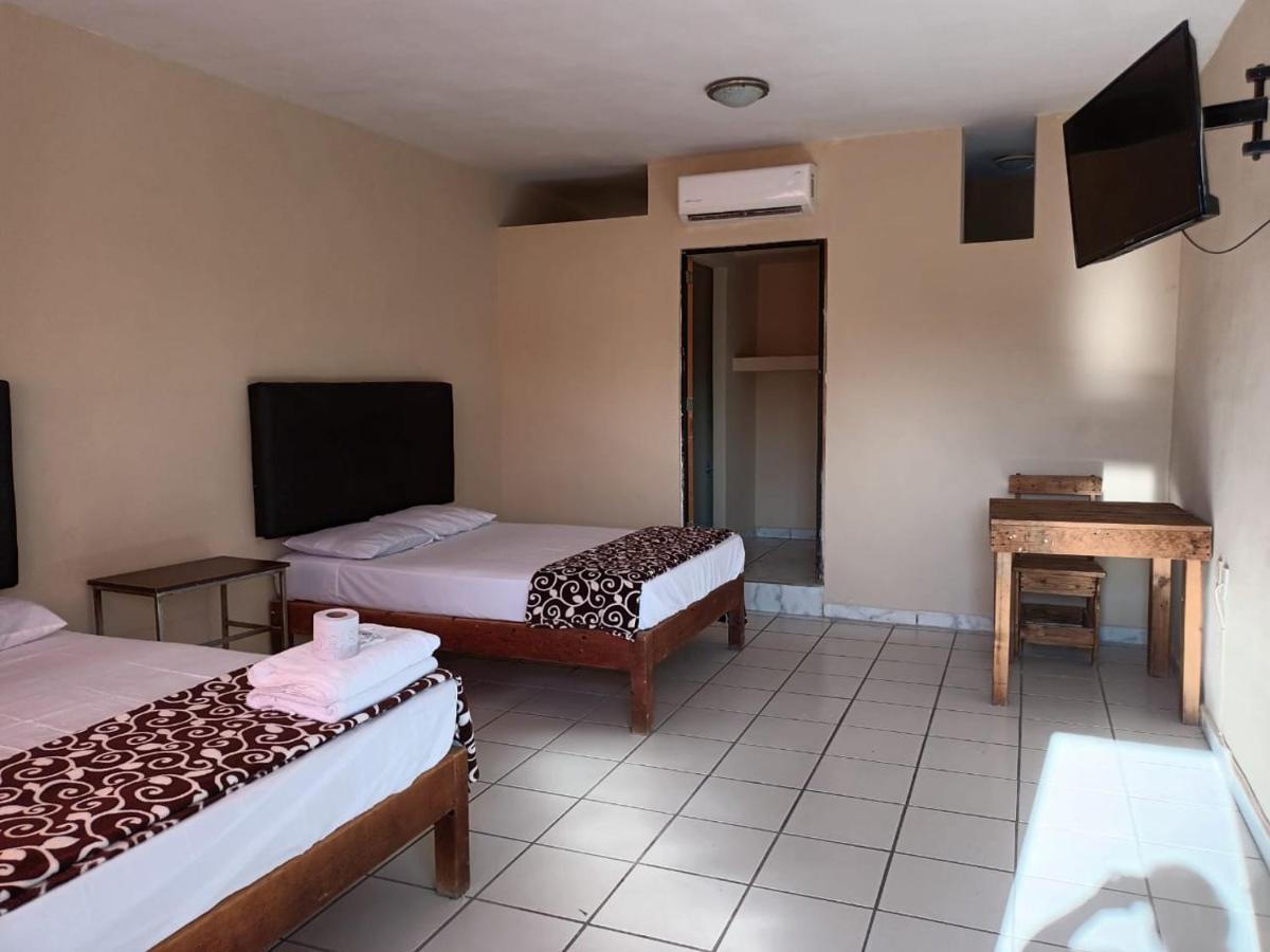 Hotel Maria Teresa Río Verde Екстериор снимка
