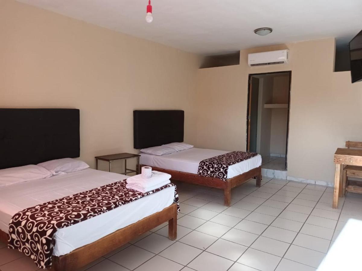 Hotel Maria Teresa Río Verde Екстериор снимка